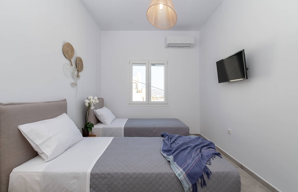 Cycladic Exclusive Developments